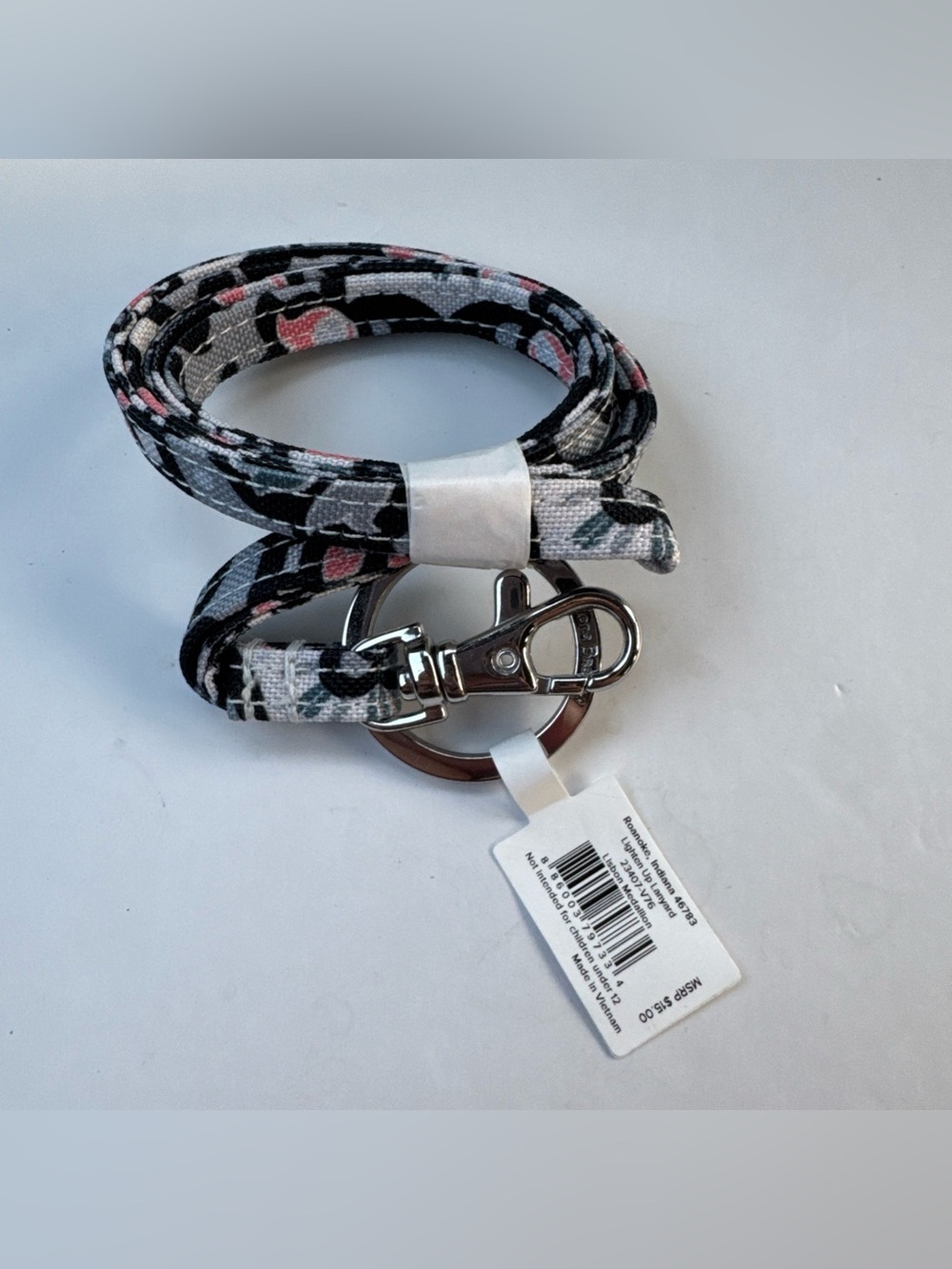 NWT Vera Bradley Lighten up Fabric Lanyard Keychain Floral Lisbon medallion
